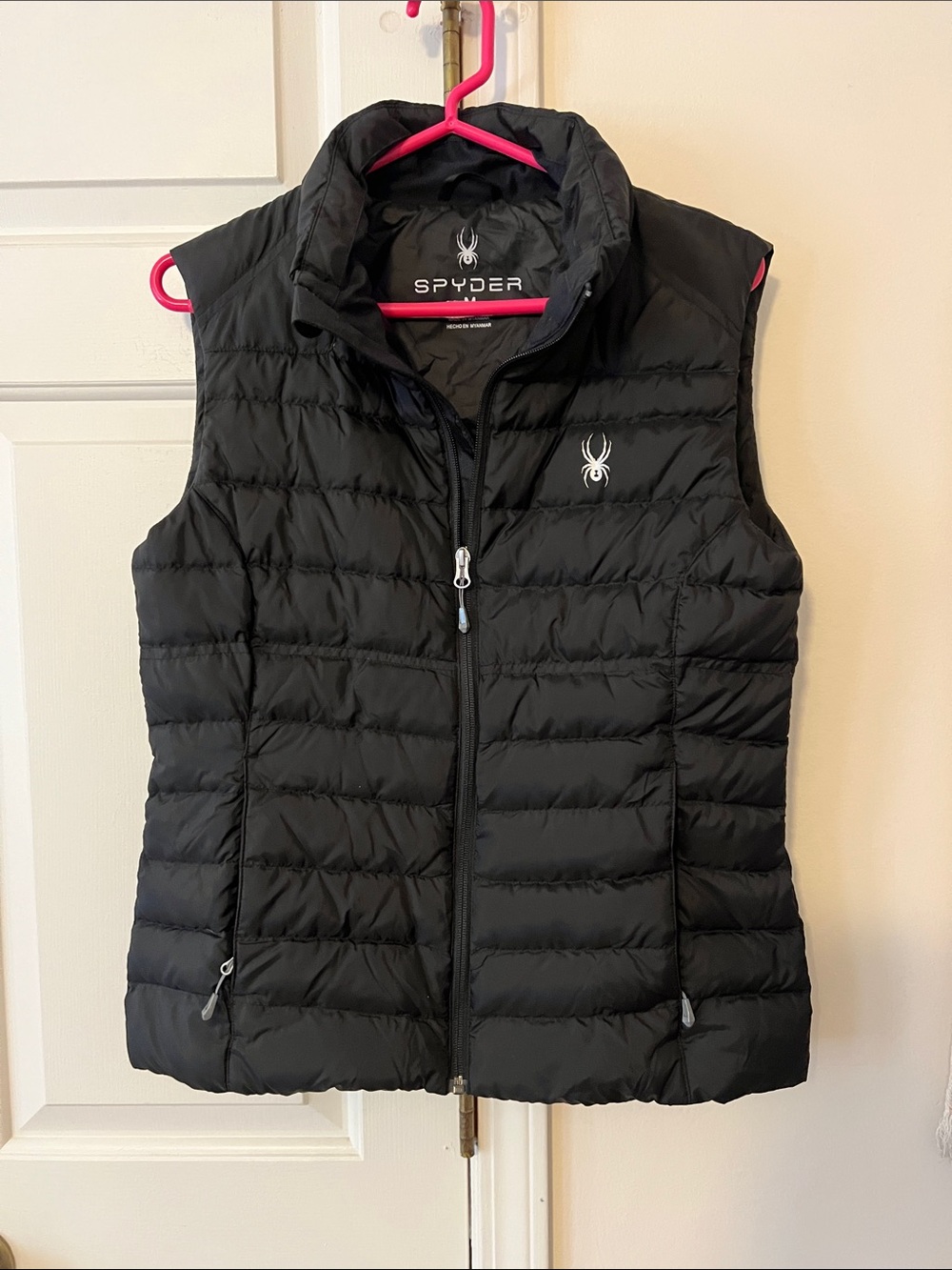 Spyder women’s puffer vest size M
